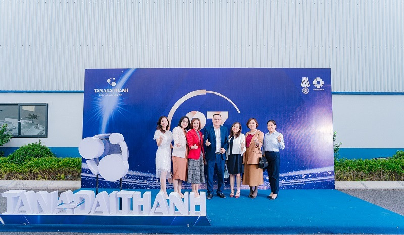 Backdrop là gì? Điểm danh các loại backdrop phổ biến hiện nay