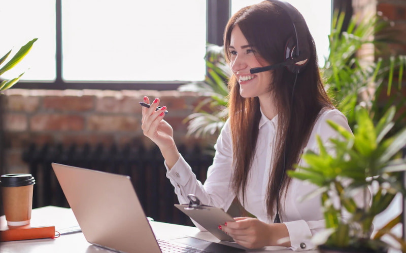 Telemarketing là gì? Cách cưa đổ khách hàng với telemarketing